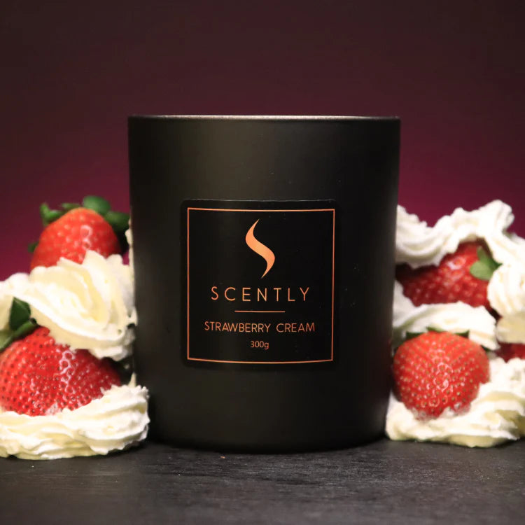 Strawberry Cream - Scented Candle